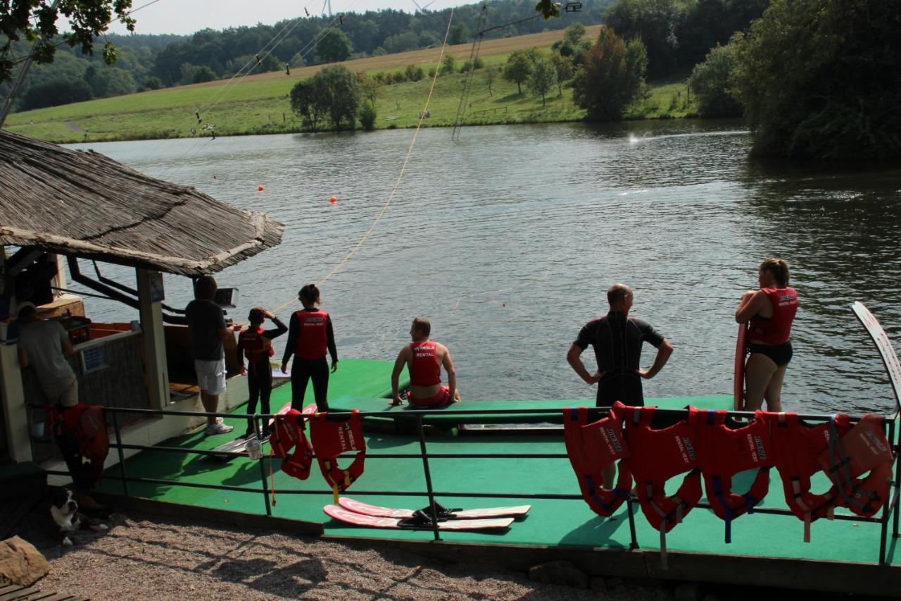 Ferienhaus "Baeren Ecke" Am See Im Bergland Kirchheim  Bagian luar foto